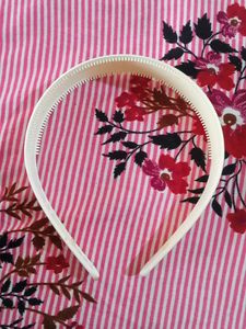 White Plastic Hair Band For Girl