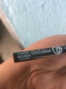 Oriflame OnColour Retractable Kajal Eyeliner BLACK