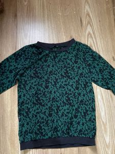 Green & Black Print Pullover Top