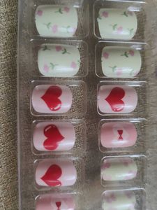 FAKE NAILS CUTE