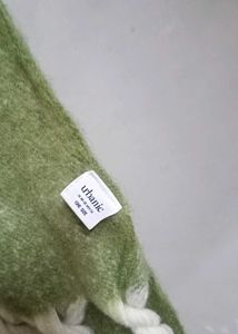 Urbanic Green Woollen Scarf