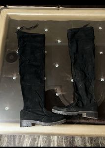 Long Boots..!