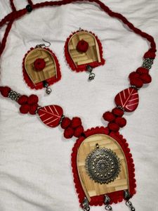 Handcrafted Bamboo &amp; Thread Necklace Set