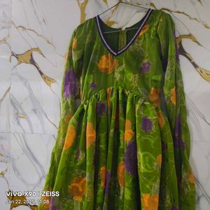 Alia cut Dress