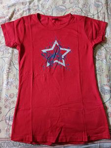 Red Star Graphic T-Shirt For Women