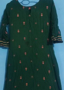 Amayra || Green Kurta || Good (Only 2 Times Used)