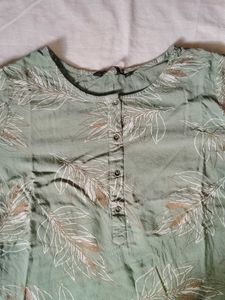 Leaf Green Top