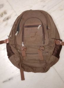6 Chains Brown School Bag