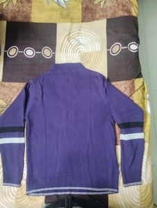 Men Round Neck Sweater