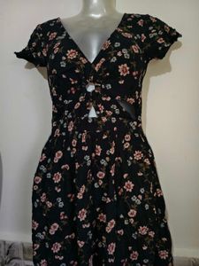 ✈️ Imported Size Small Floral Print Mini Dress