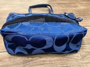 Coach Signature Shoulder Bag