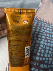 New Apollo pharmacy Sunscreen Cream SPF 40pa+++