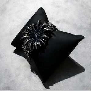 Spikes Watch Black&white Limited Addition