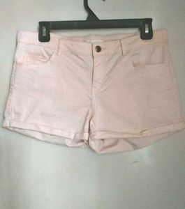 H& M Beautiful Shorts