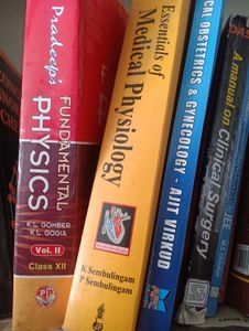 Books On Science Subject And Medical