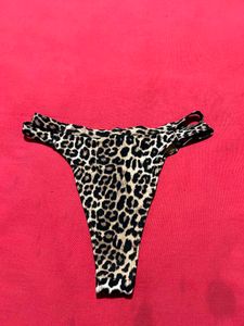 Women’s Leopard Print Thong