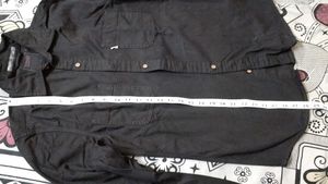BLACK SHIRT