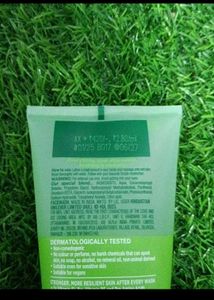 Simple Refreshing Facial Wash