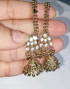 Vintage Rhinestone Gold Tone Necklace