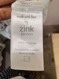 Floral Print Sleeveless Top