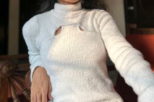 White woolen top- full hand