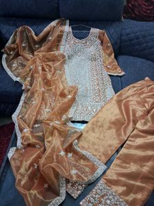Elegant Kurta Set & Dupatta