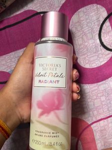 Victorias Secret Velvet Petals Radiant