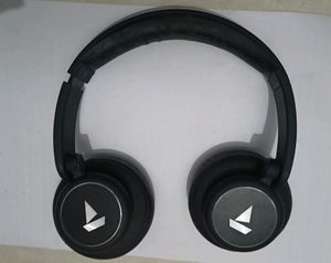 BOAT HEADPHONES