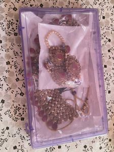 Elegant Necklace Set new with box