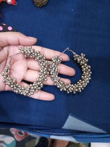Earings