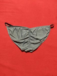 Man Thong Size 32