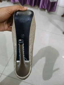 Glittery Gold Heels , Exactly Feet For 7,8 Uk Size