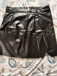 🪩🔥Affordable!!! Black Faux Leather Mini Skirt