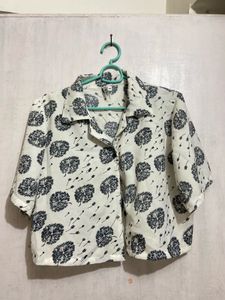 Zara Oversize Crop Shirt Size 34-36