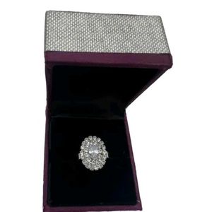 Elegant Silver Ring