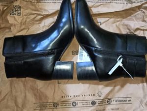 Allen Solly Black Pointed Regular Boots 👢👢
