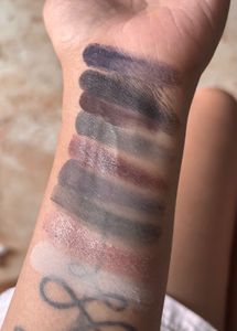 SALE 🔥 Colourpop Eyeshadow baroque - Black &amp; Brow