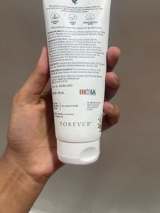 FOREVER TM RADIANCE FACE WASH