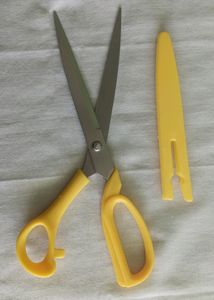 Tailoring scissors