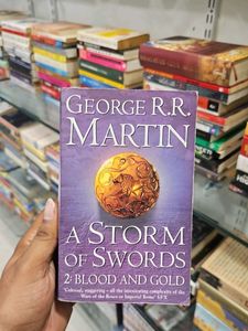 A Strom Of Swords By George R.R