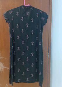 AVAASA Black Printed Cotton Kurti
