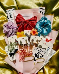 Jewelry &amp; Scrunchie Bouquet