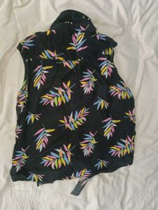 Tropical Leaf Sleeveless Top