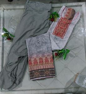 Beautiful Printed Kurta With Salwar