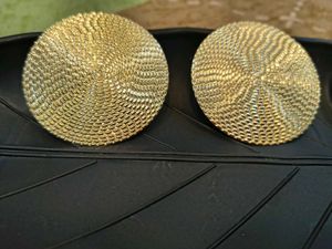 anti tarnish water proof earing