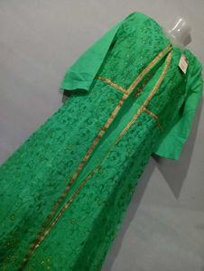Green 💚 Gawn With Heavy Embroidery Shurug