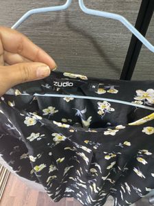 Floral Black Top …brand Zudio