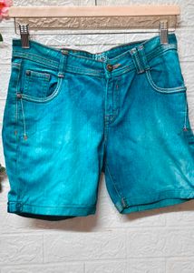 Size 26/28 🎁Buy 2 Get 1 Free 🎁Denim Shorts