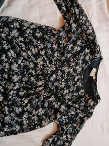 Floral Print Long Sleeve Top