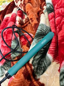 VEGA Hair Straightener